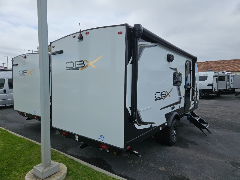 2025 Keystone RV 2025 Keystone RV Outback - thumbnail 4