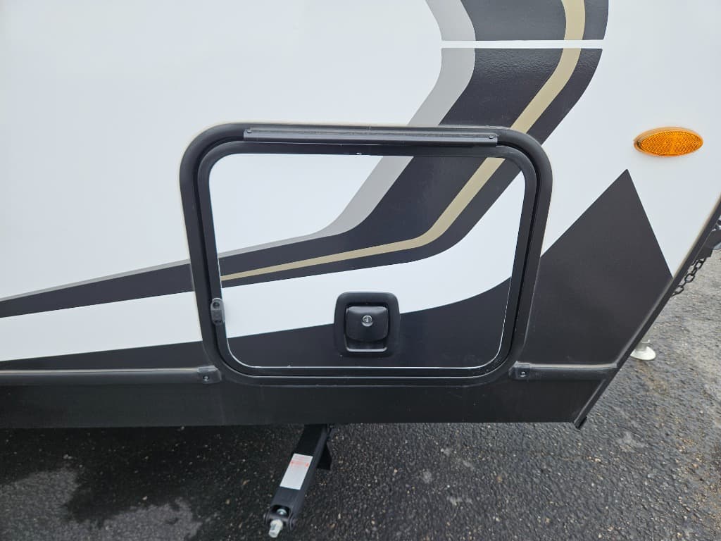 2025 Keystone RV 2025 Keystone RV Outback - thumbnail 12