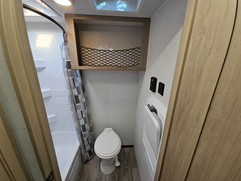 2025 Keystone RV 2025 Keystone RV Outback - thumbnail 44