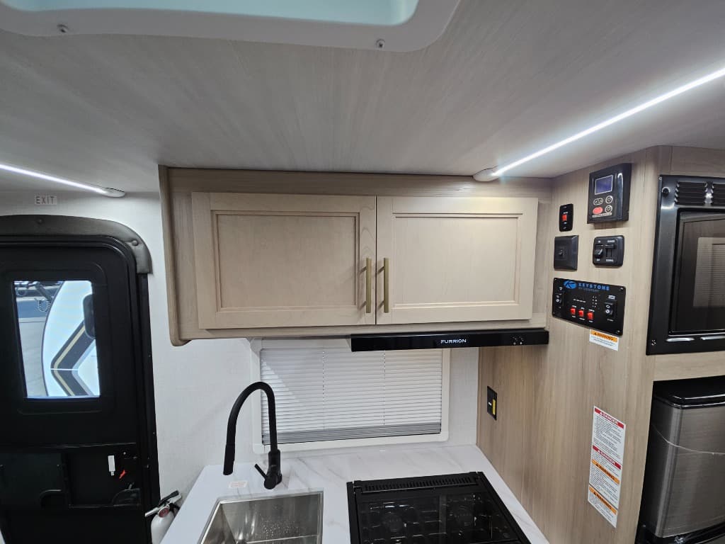 2025 Keystone RV 2025 Keystone RV Outback - thumbnail 54