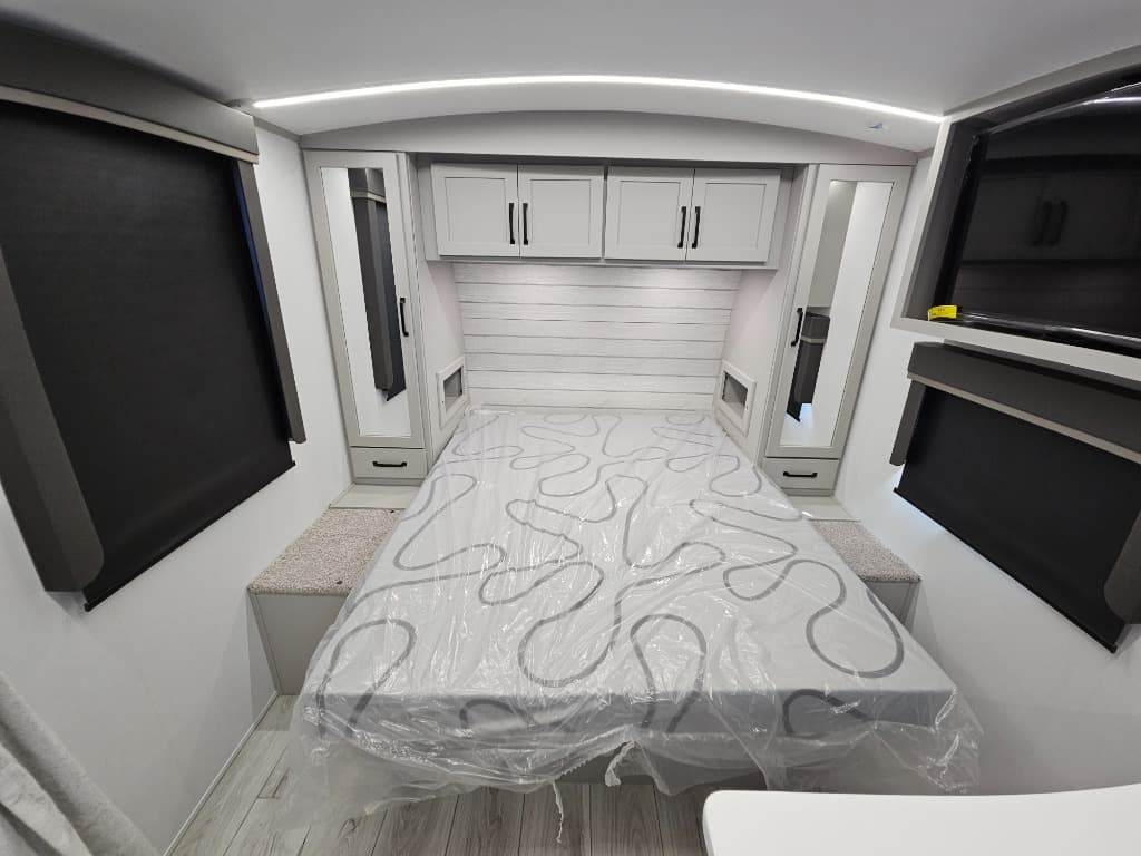 2025 Keystone RV 2025 Keystone RV Outback - thumbnail 10