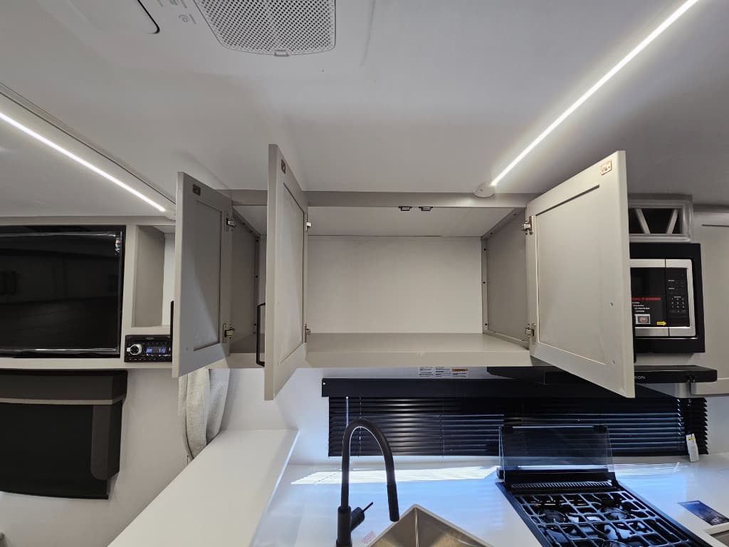 2025 Keystone RV 2025 Keystone RV Outback - thumbnail 19