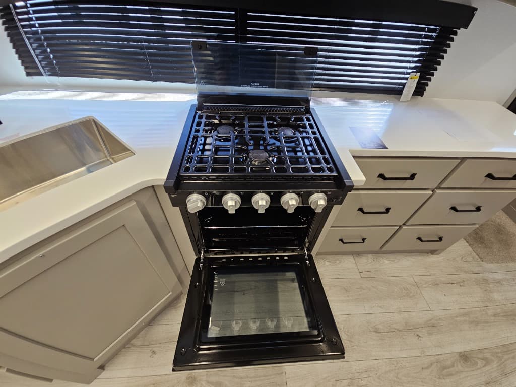 2025 Keystone RV 2025 Keystone RV Outback - thumbnail 27