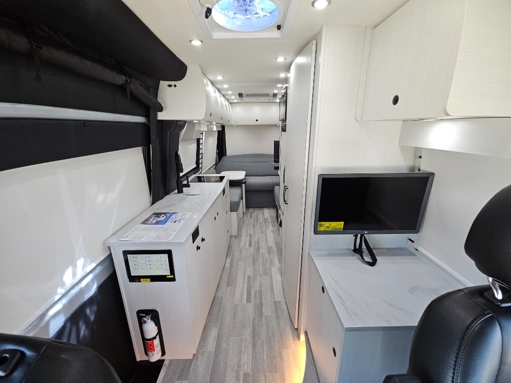 2025 Pleasure-Way 2025 Pleasure-Way Plateau - thumbnail 10