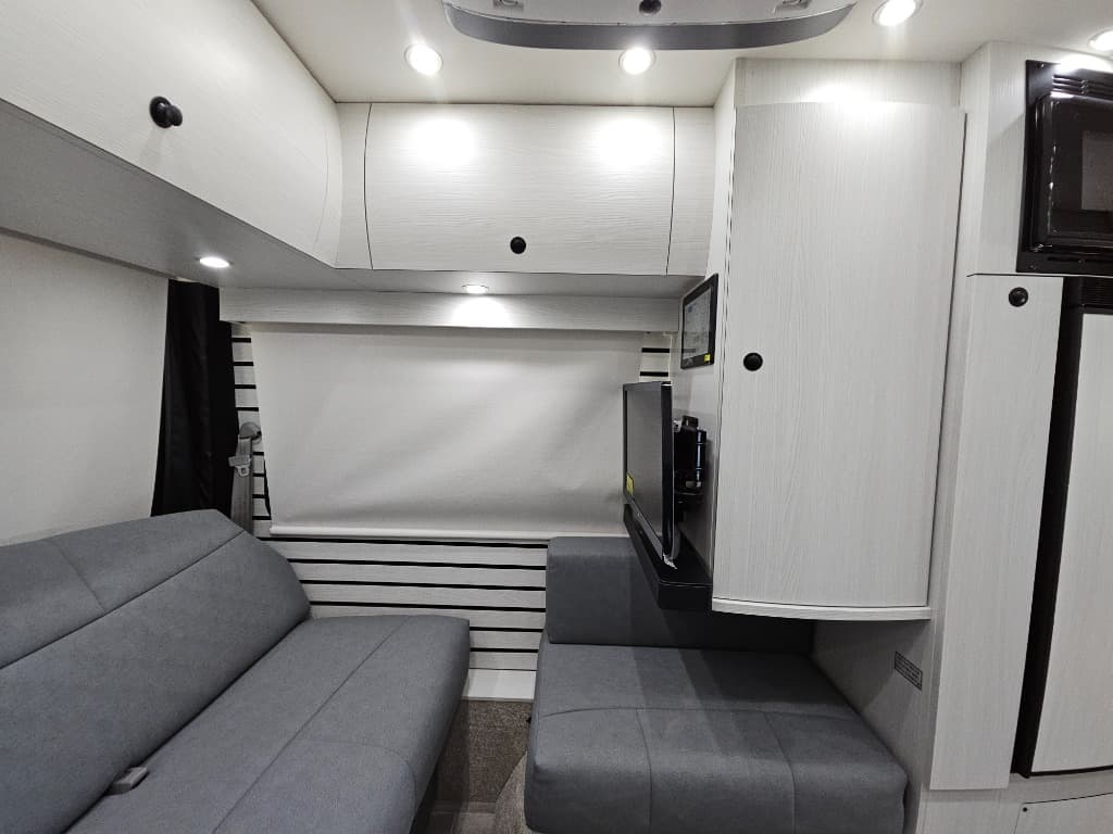 2025 Pleasure-Way 2025 Pleasure-Way Plateau - thumbnail 31