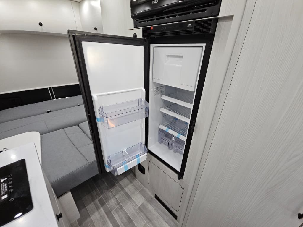 2025 Pleasure-Way 2025 Pleasure-Way Plateau - thumbnail 35