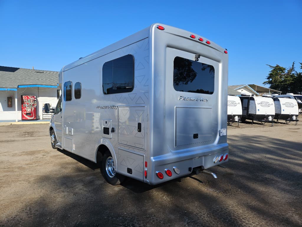 2025 Pleasure-Way 2025 Pleasure-Way Plateau - thumbnail 6