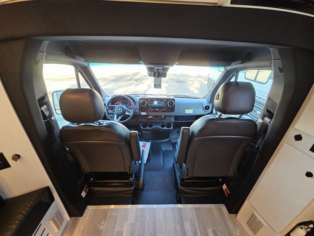 2025 Pleasure-Way 2025 Pleasure-Way Plateau - thumbnail 23