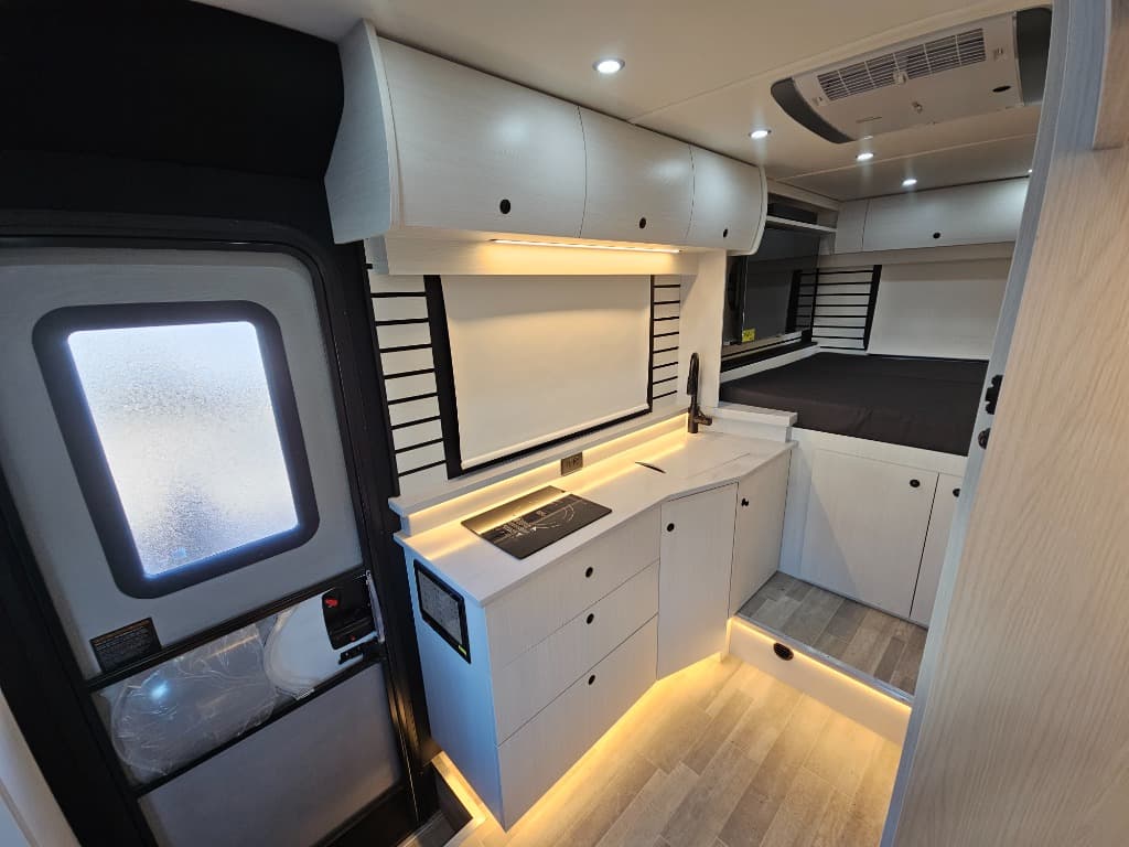 2025 Pleasure-Way 2025 Pleasure-Way Plateau - thumbnail 28