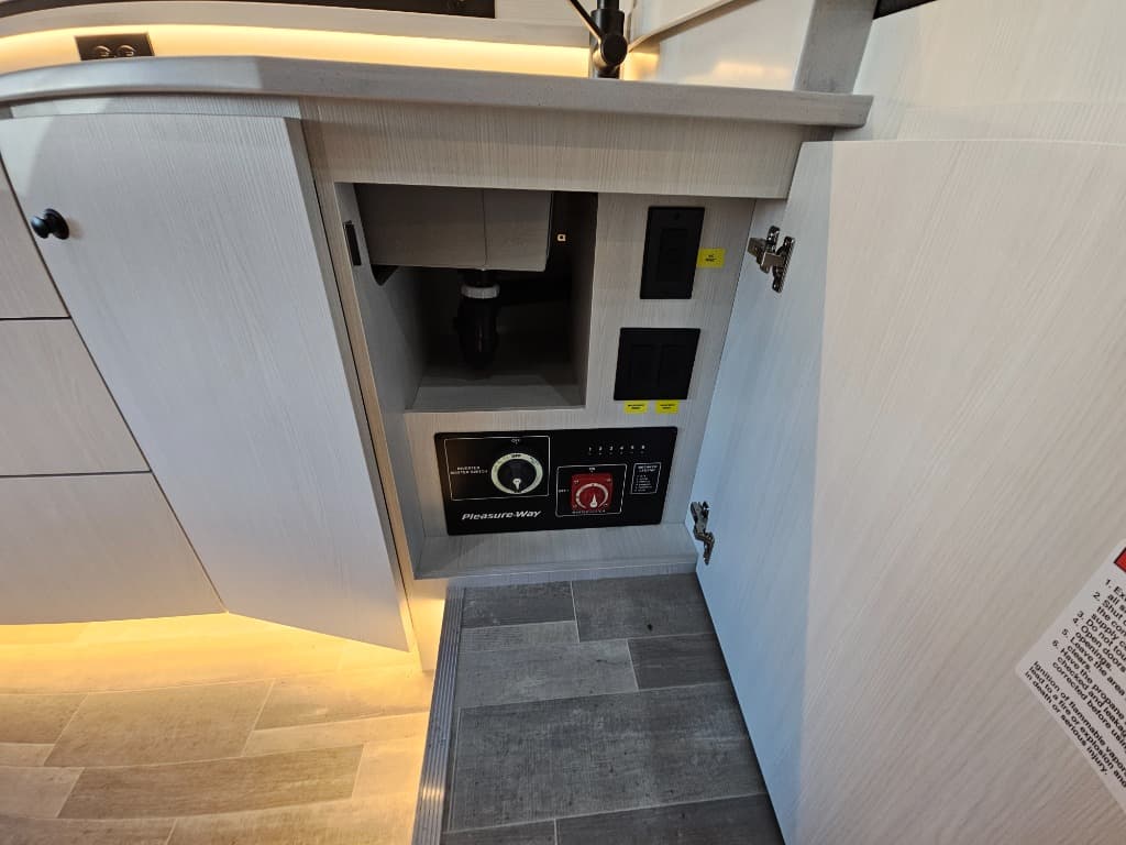 2025 Pleasure-Way 2025 Pleasure-Way Plateau - thumbnail 34