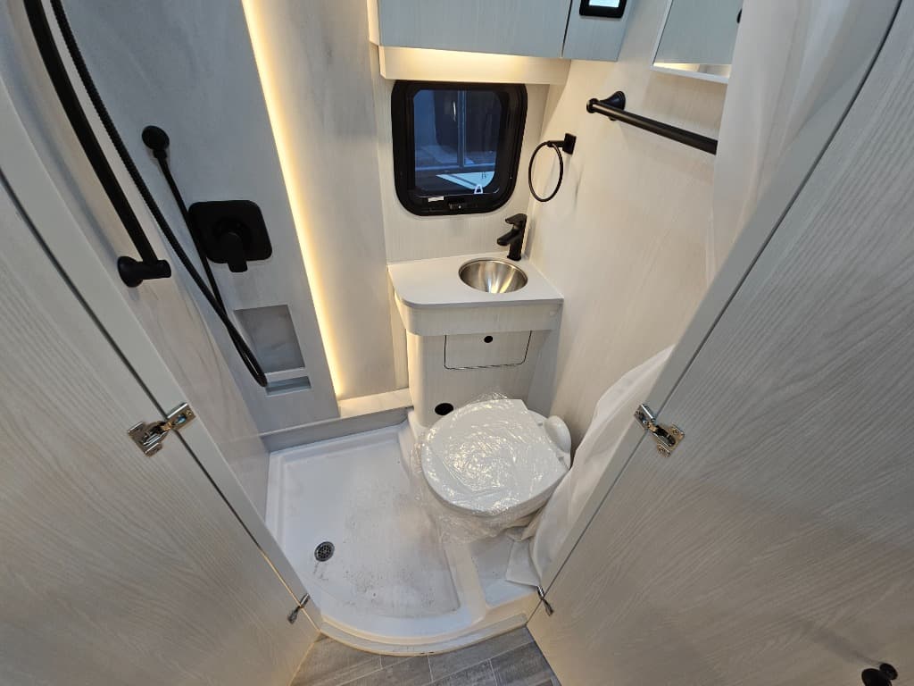 2025 Pleasure-Way 2025 Pleasure-Way Plateau - thumbnail 39