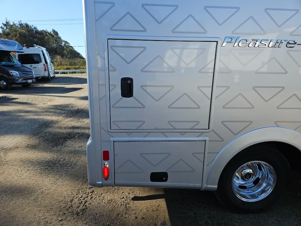 2025 Pleasure-Way 2025 Pleasure-Way Plateau - thumbnail 59