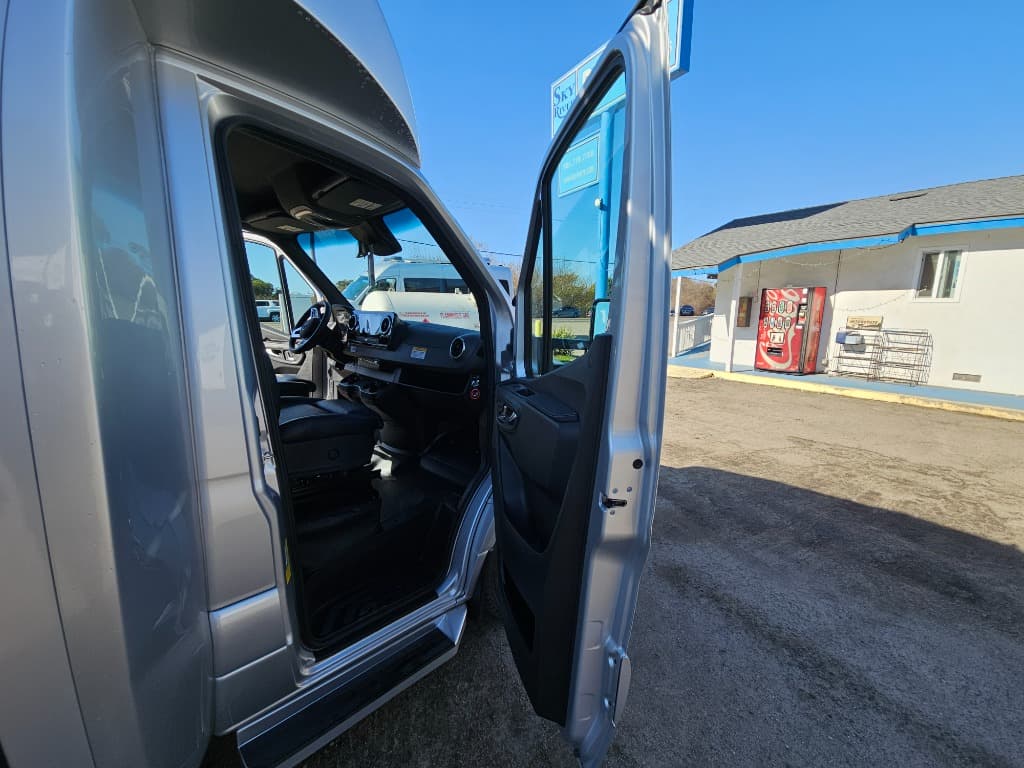 2025 Pleasure-Way 2025 Pleasure-Way Plateau - thumbnail 74