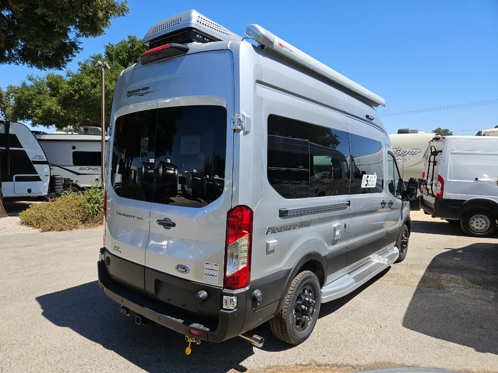 2026 Pleasure-Way 2026 Pleasure-Way Ontour - thumbnail 3