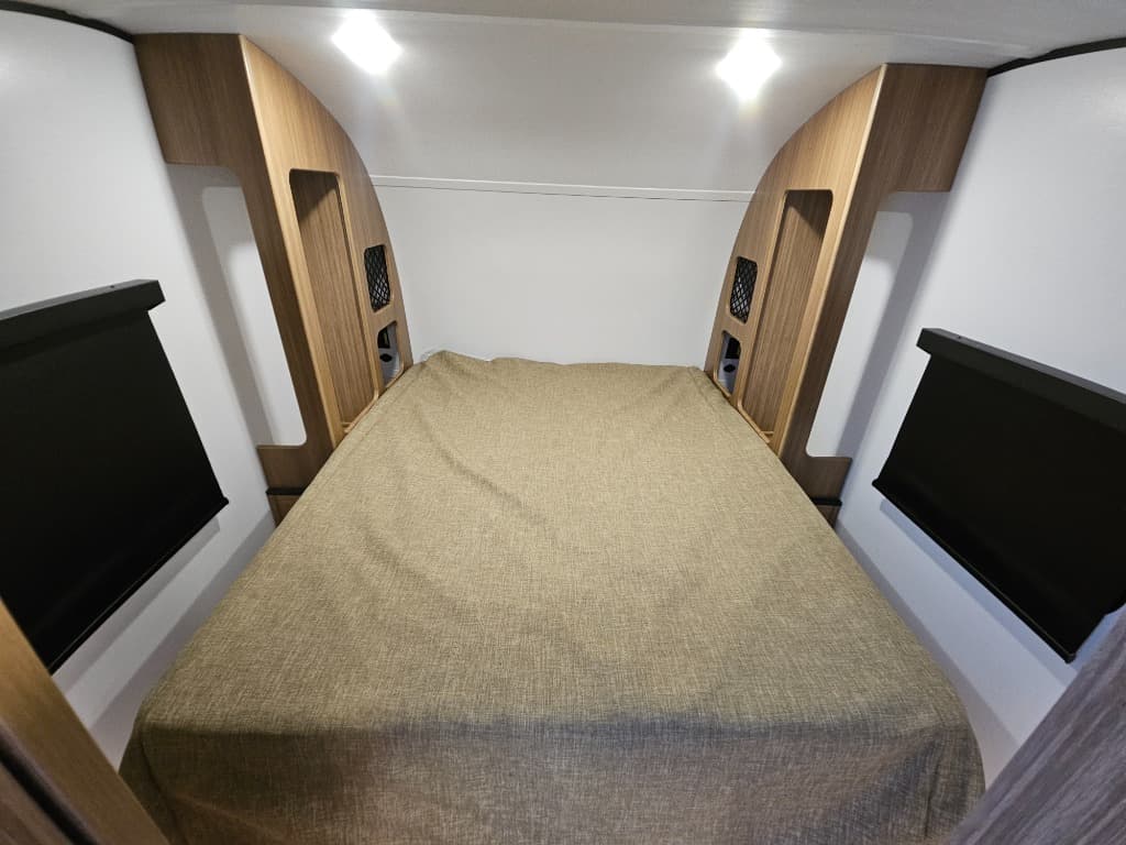 2026 Keystone RV 2026 Keystone RV Reign - thumbnail 39