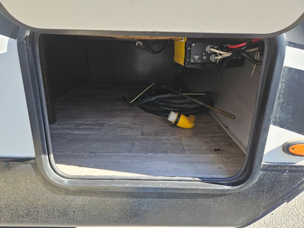 2020 Forest River 2020 Forest River Shockwave - thumbnail 9