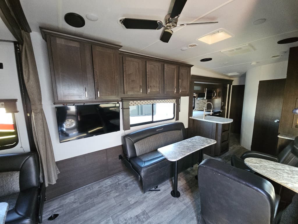 2020 Forest River 2020 Forest River Shockwave - thumbnail 20