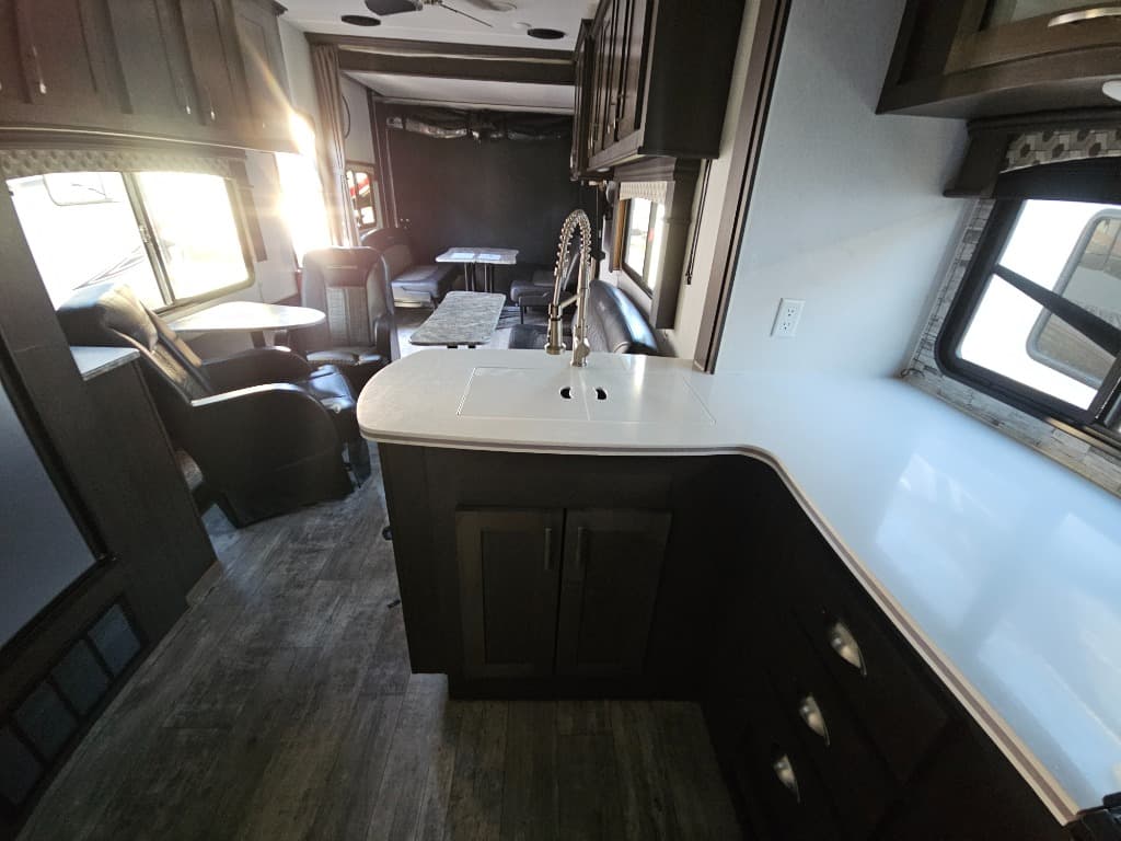 2020 Forest River 2020 Forest River Shockwave - thumbnail 32