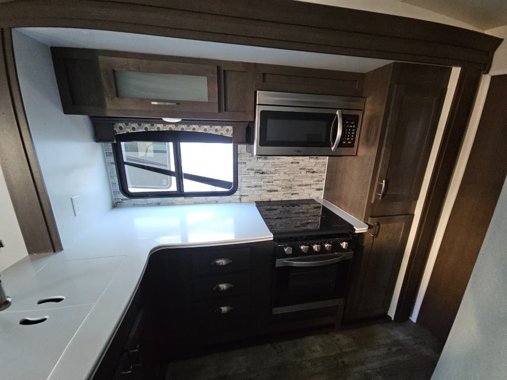 2020 Forest River 2020 Forest River Shockwave - thumbnail 35