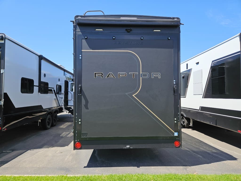 2026 Keystone RV 2026 Keystone RV Raptor - thumbnail 4