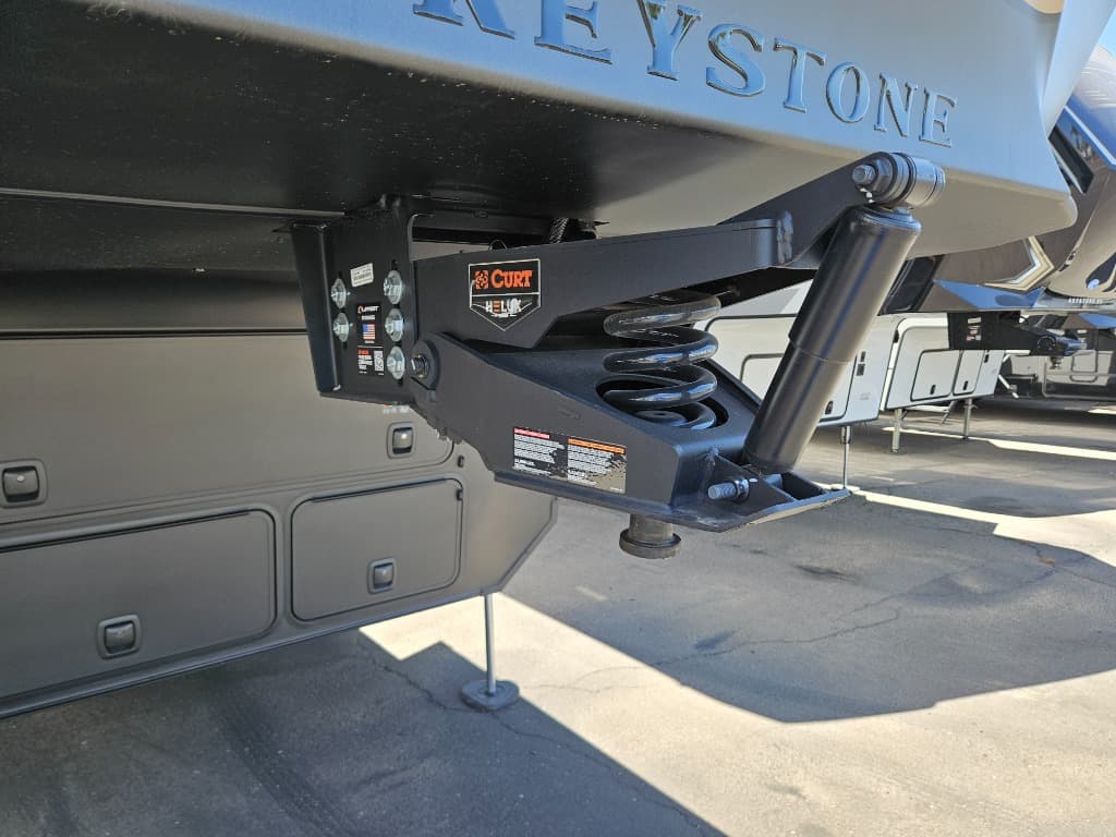2026 Keystone RV 2026 Keystone RV Raptor - thumbnail 8