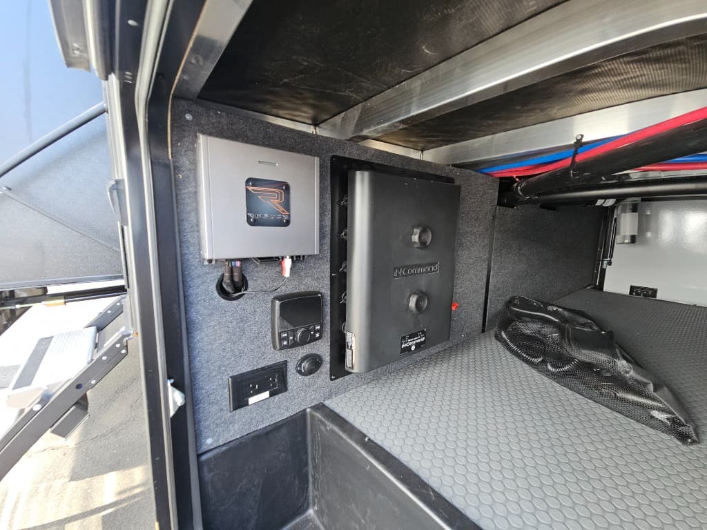 2026 Keystone RV 2026 Keystone RV Raptor - thumbnail 17