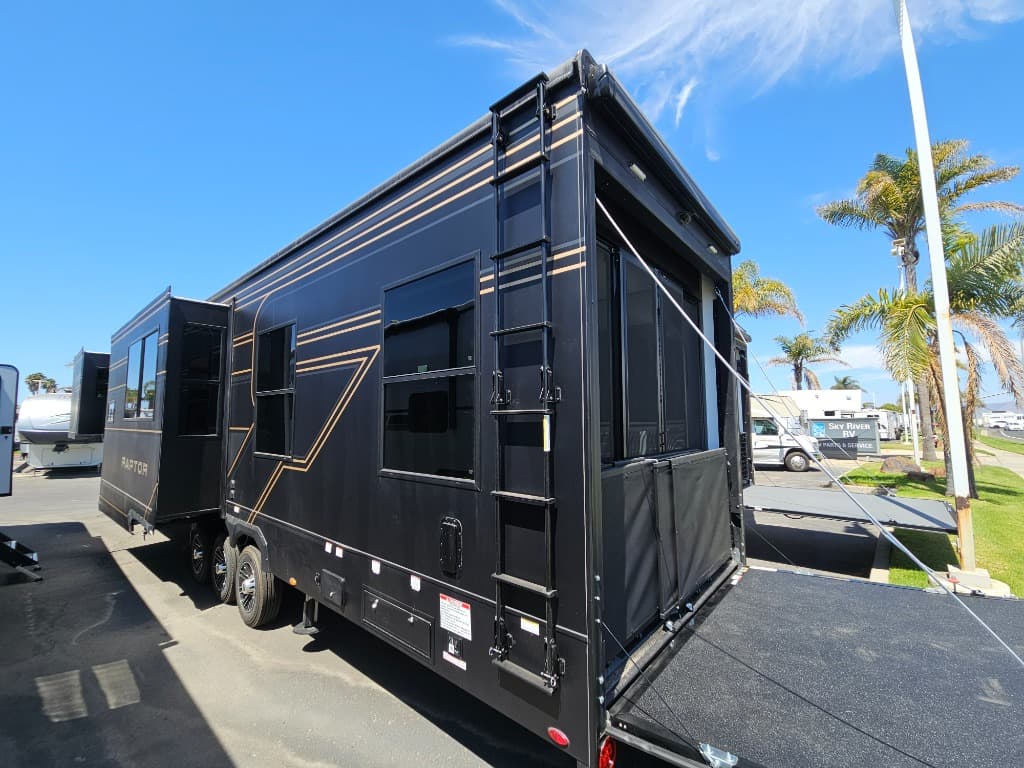2026 Keystone RV 2026 Keystone RV Raptor - thumbnail 31