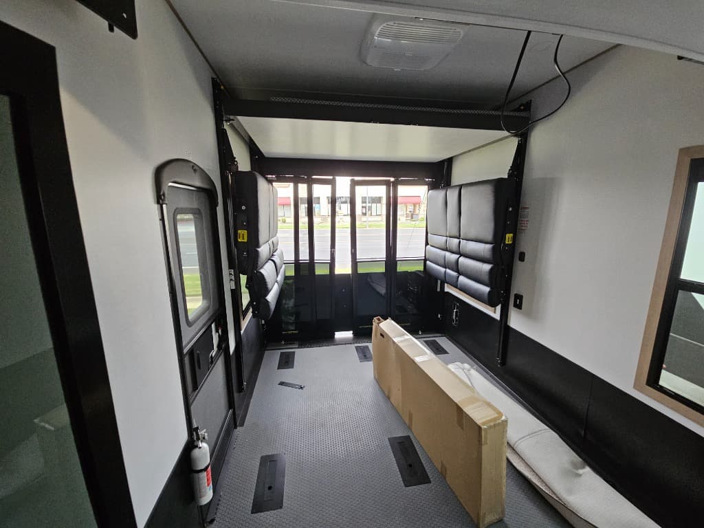 2026 Keystone RV 2026 Keystone RV Raptor - thumbnail 60