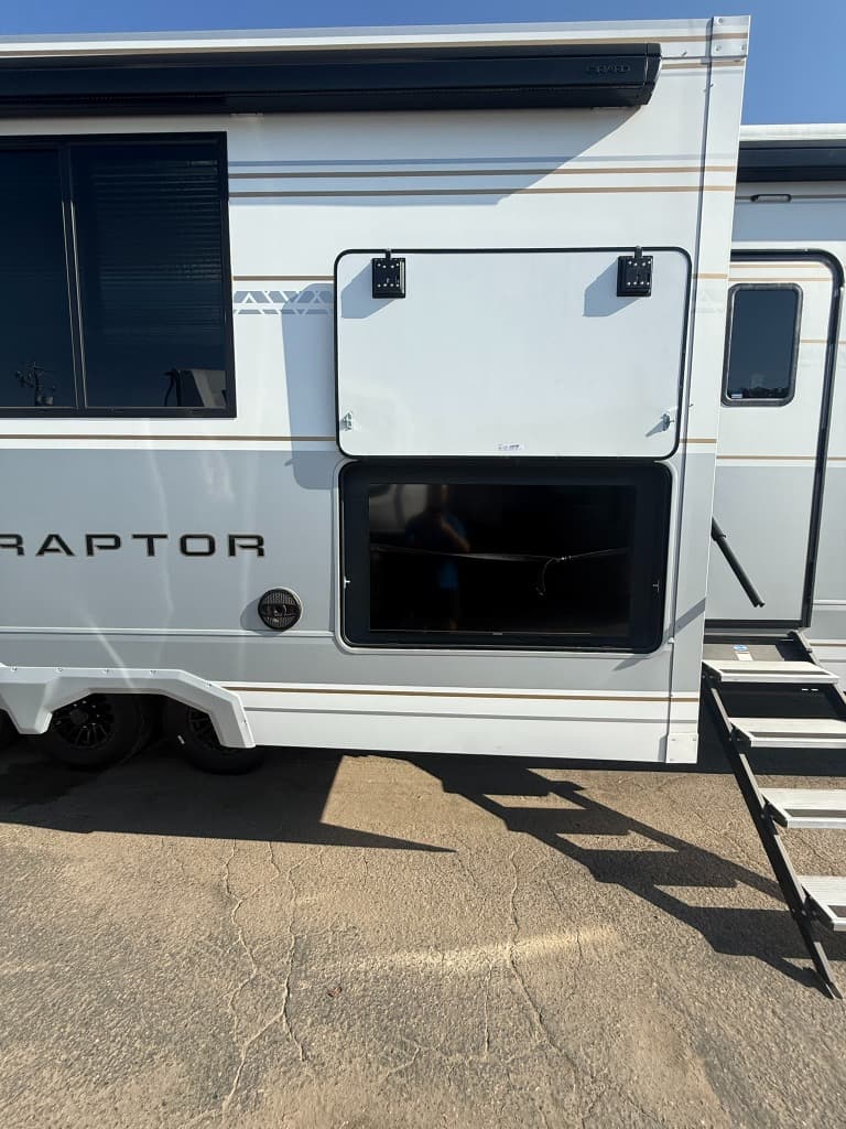 2026 Keystone RV 2026 Keystone RV Raptor - thumbnail 7