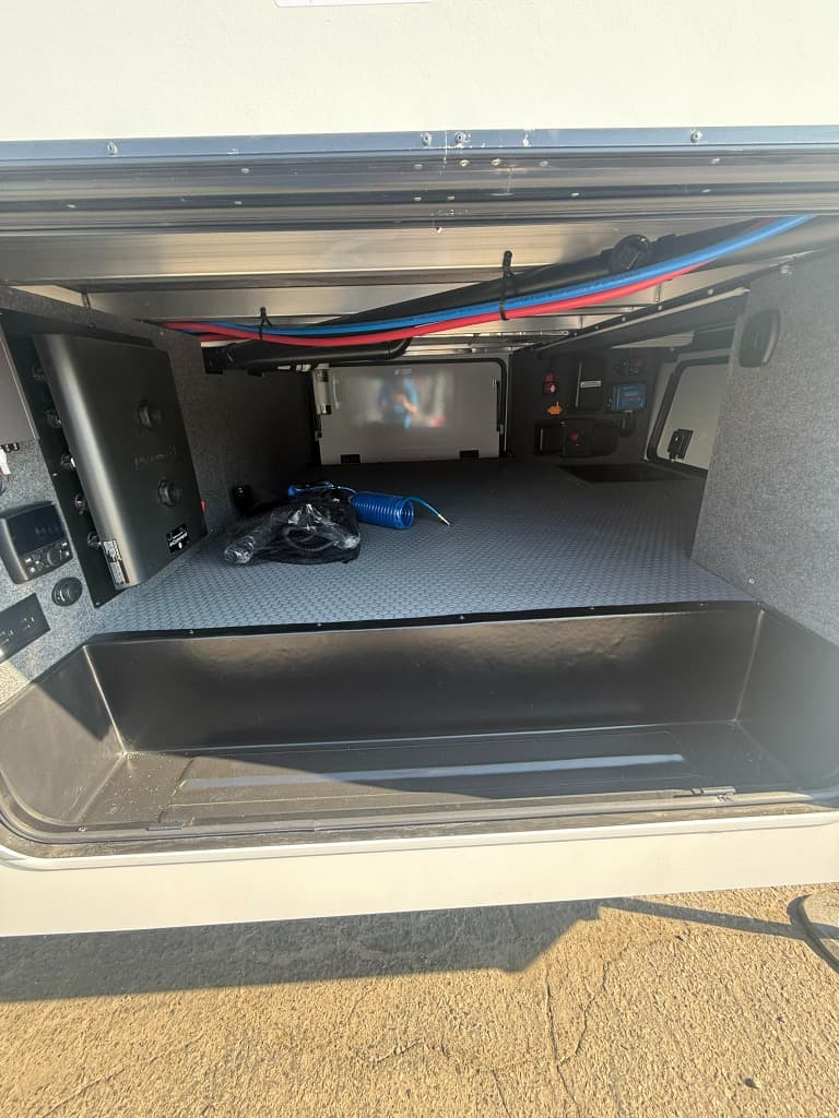 2026 Keystone RV 2026 Keystone RV Raptor - thumbnail 10