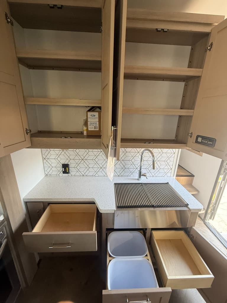 2026 Keystone RV 2026 Keystone RV Raptor - thumbnail 13