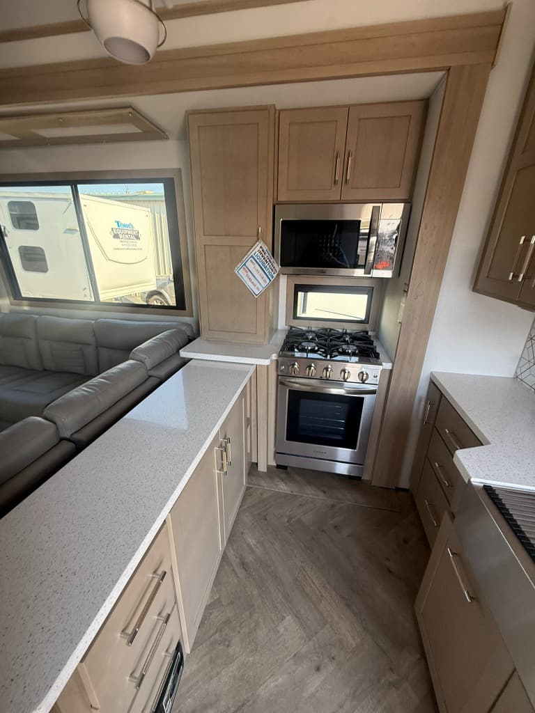 2026 Keystone RV 2026 Keystone RV Raptor - thumbnail 15