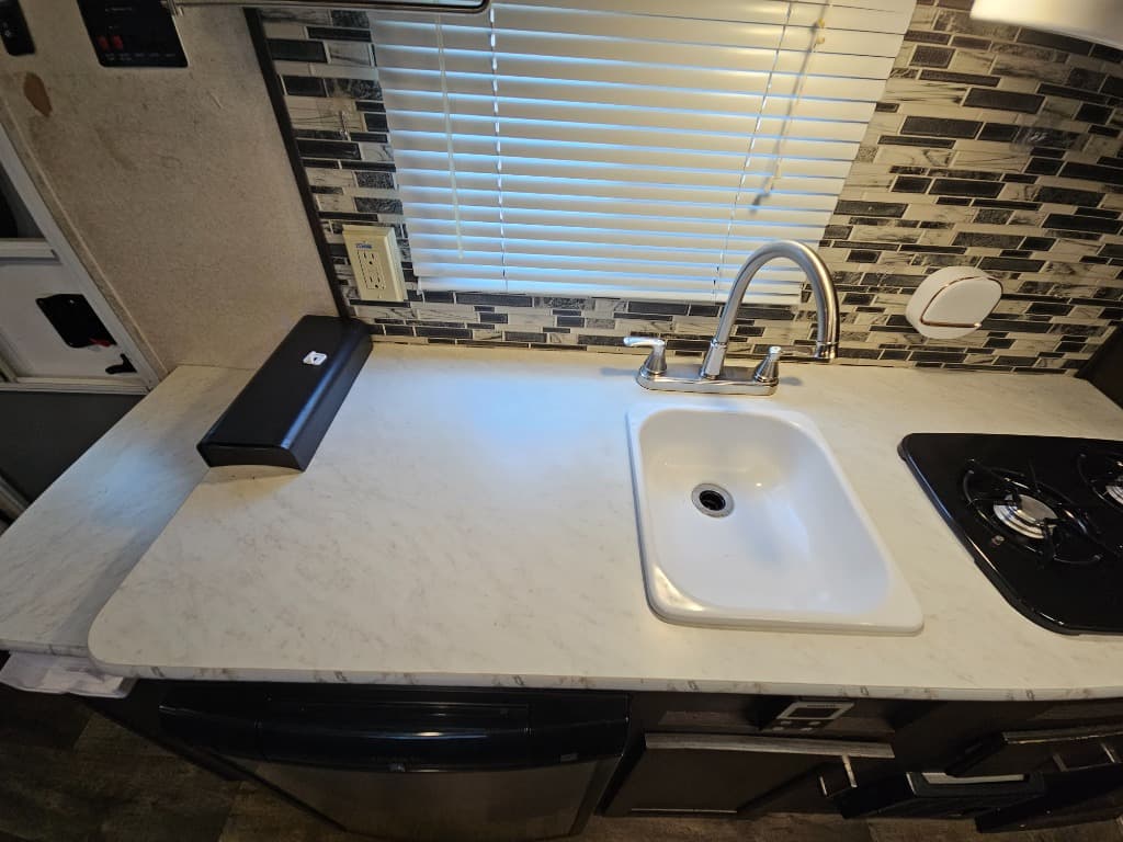 2018 Forest River 2018 Forest River Wildwood FSX - thumbnail 20