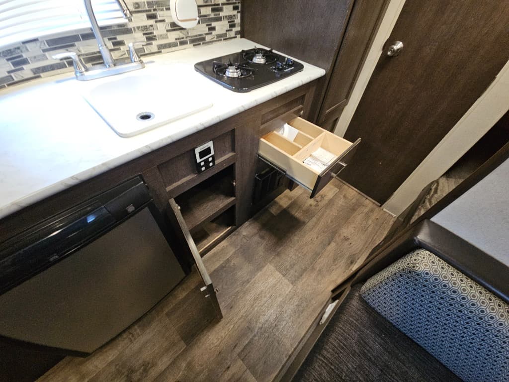 2018 Forest River 2018 Forest River Wildwood FSX - thumbnail 22