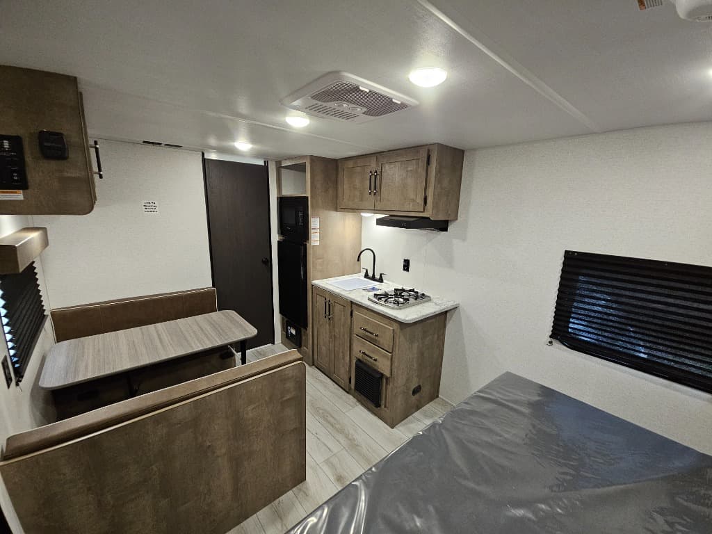 2025 Keystone RV 2025 Keystone RV Springdale - thumbnail 8