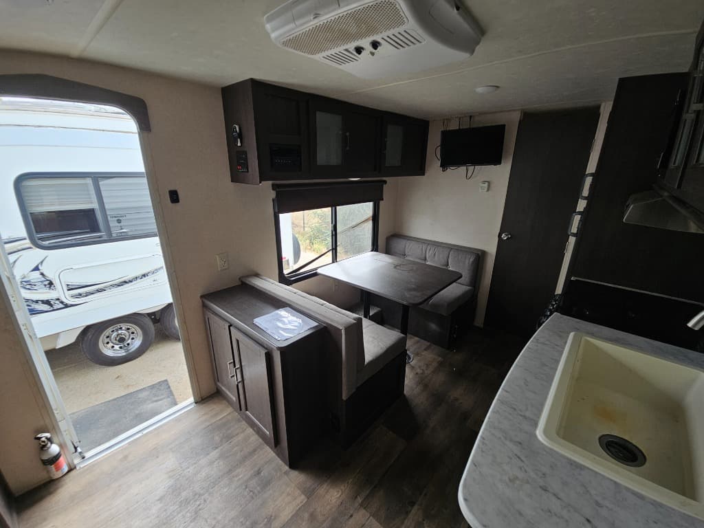 2019 Forest River 2019 Forest River Wildwood X-Lite - thumbnail 8