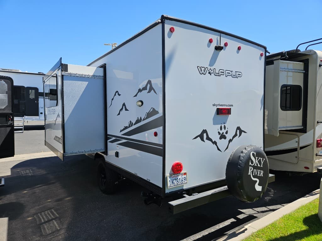 2023 Forest River 2023 Forest River Cherokee Wolf Pup Black Label - thumbnail 5