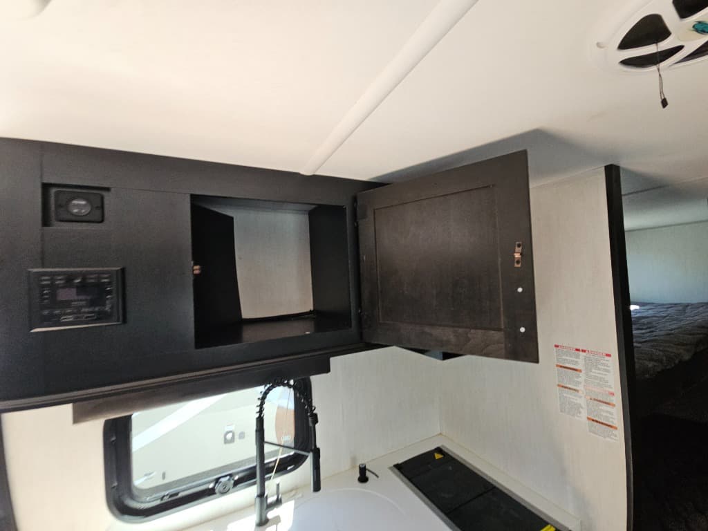 2023 Forest River 2023 Forest River Cherokee Wolf Pup Black Label - thumbnail 12