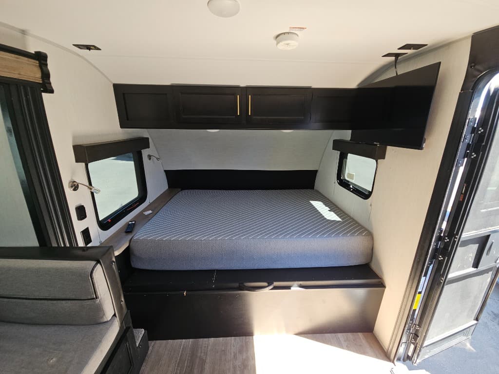 2023 Forest River 2023 Forest River Cherokee Wolf Pup Black Label - thumbnail 17