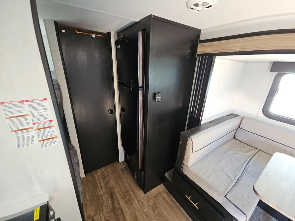 2023 Forest River 2023 Forest River Cherokee Wolf Pup Black Label - thumbnail 24