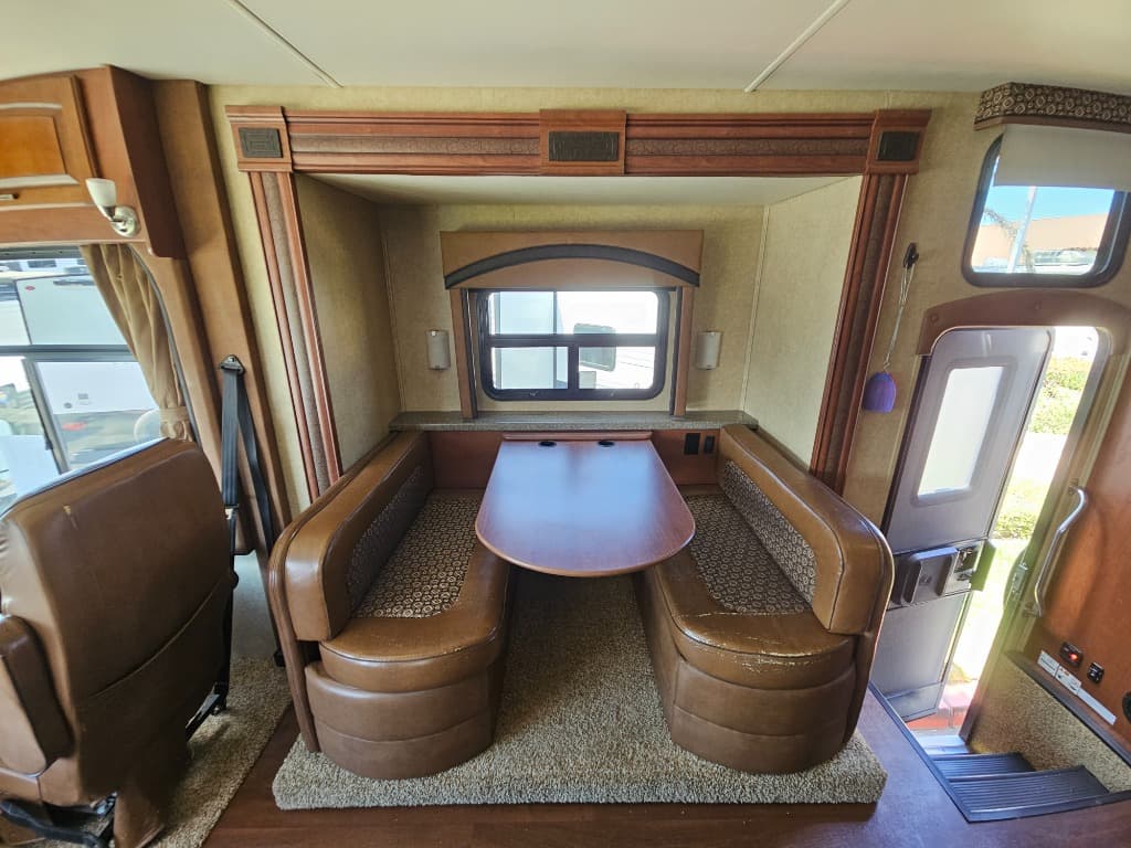 2014 Jayco 2014 Jayco Precept - thumbnail 9