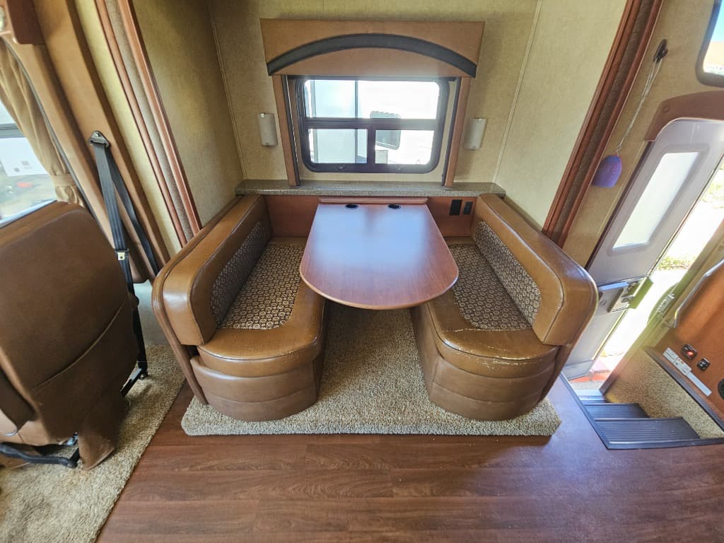 2014 Jayco 2014 Jayco Precept - thumbnail 10