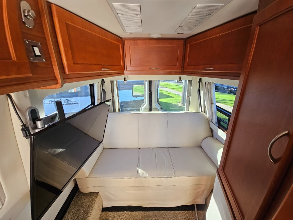 2008 Great West 2008 Great West Legend - thumbnail 22