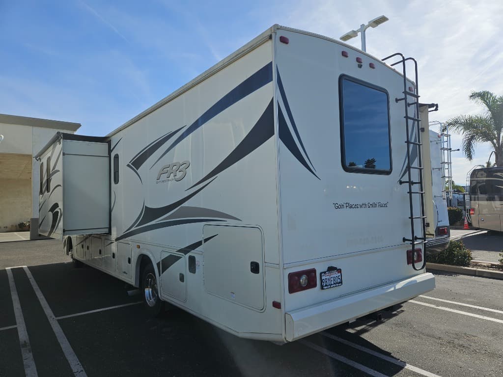 2021 Forest River 2021 Forest River FR3 - thumbnail 4