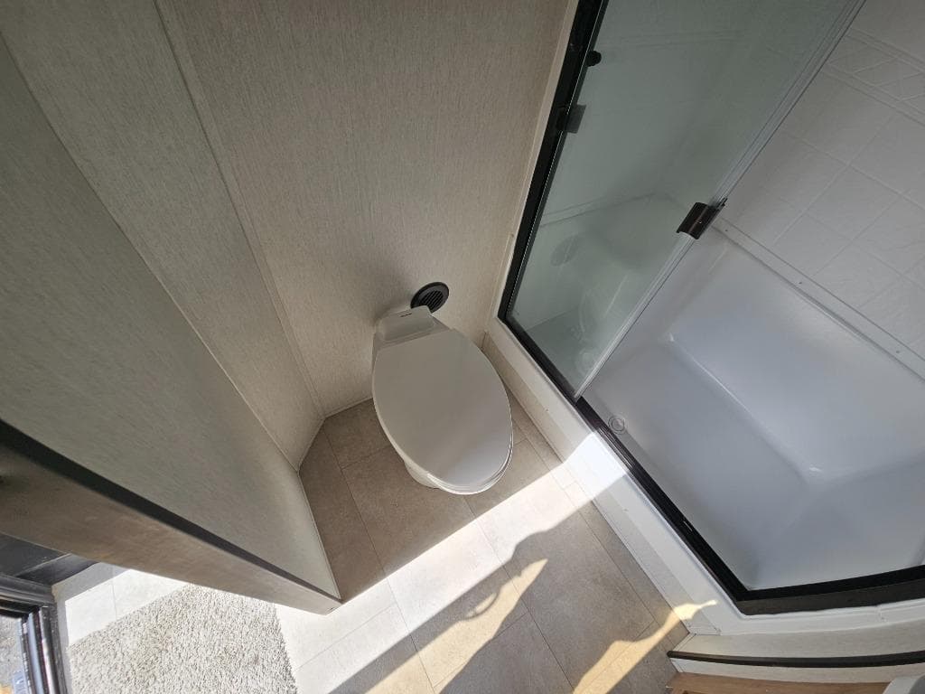 2024 Forest River 2024 Forest River Cherokee Timberwolf Black Label - thumbnail 29