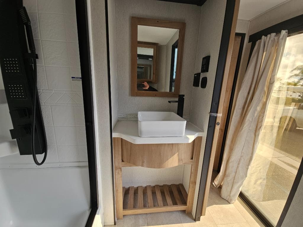 2024 Forest River 2024 Forest River Cherokee Timberwolf Black Label - thumbnail 30