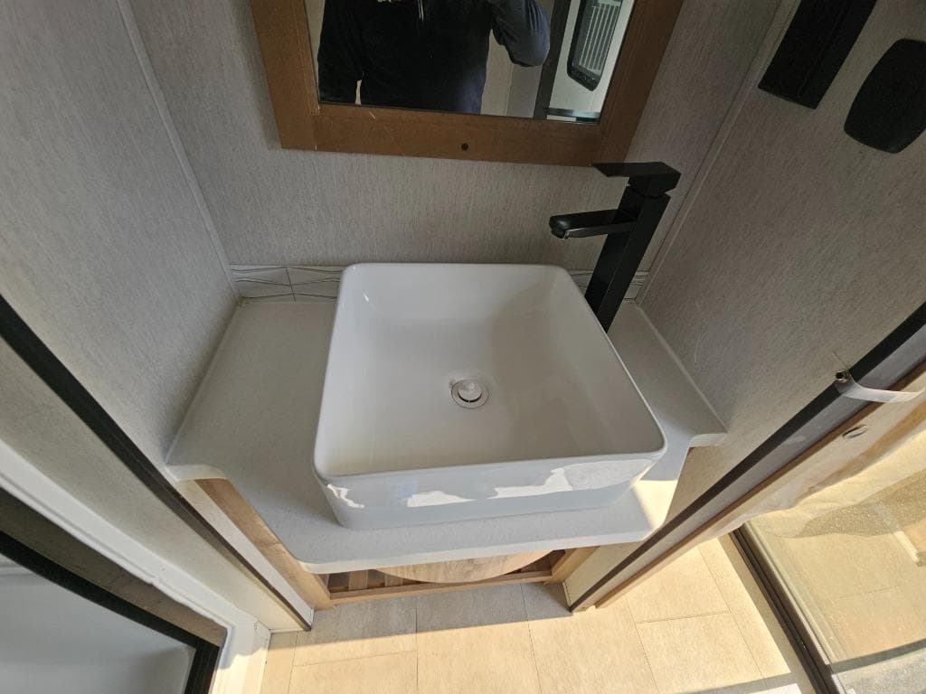 2024 Forest River 2024 Forest River Cherokee Timberwolf Black Label - thumbnail 31