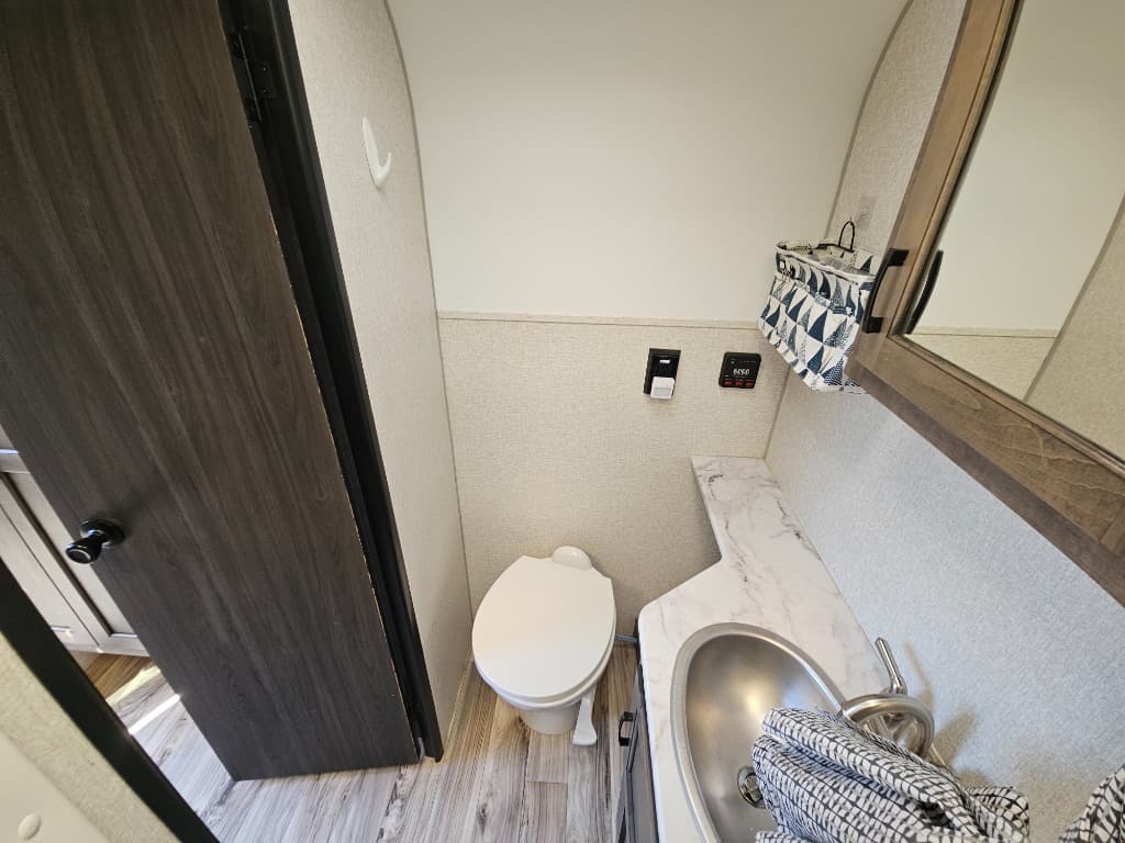 2022 Venture RV 2022 Venture RV Sonic Lite - thumbnail 23