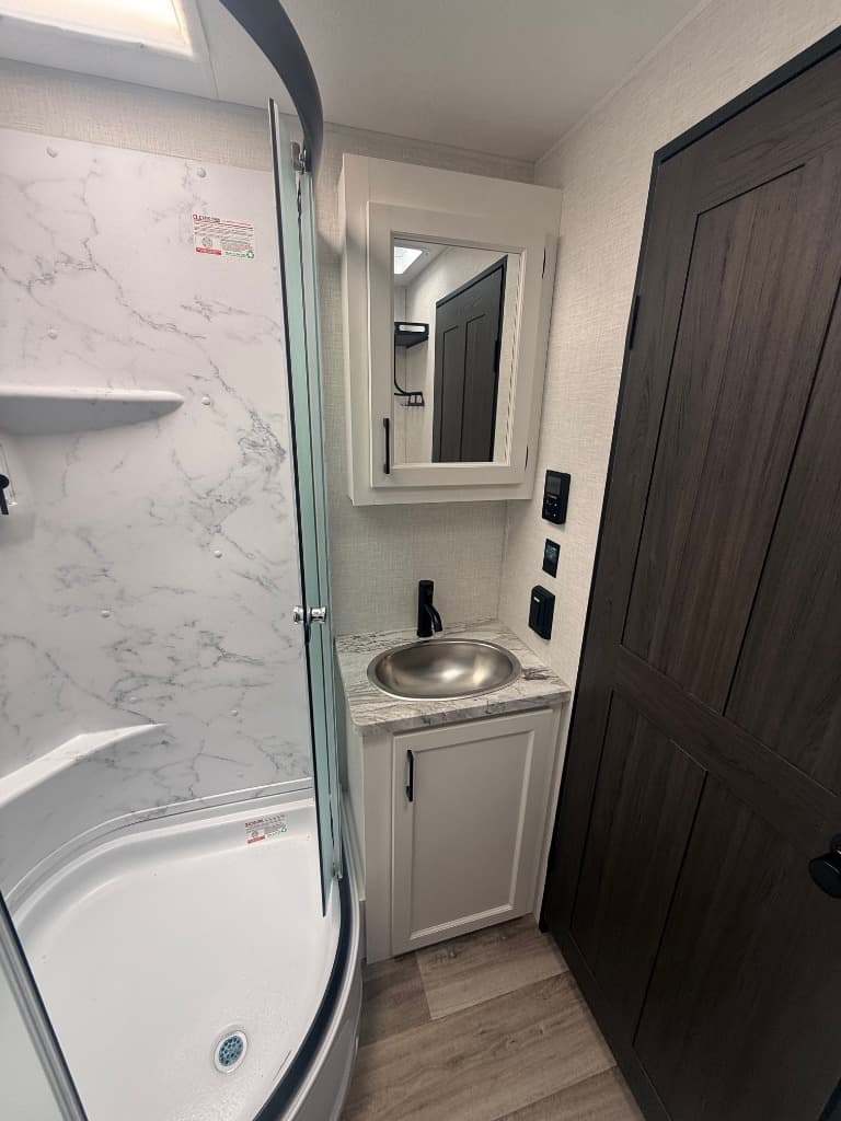 2026 Venture RV 2026 Venture RV SportTrek - thumbnail 13