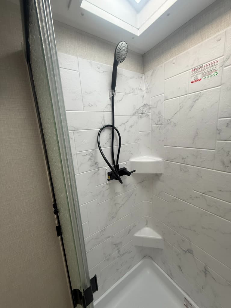 2026 Venture RV 2026 Venture RV SportTrek Touring Edition - thumbnail 12